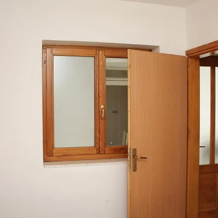 Apartment 4461b
